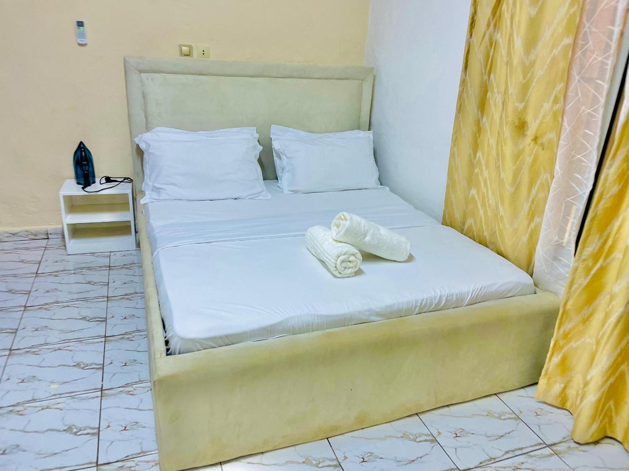 Appartement Avec Vue Panoramique Two Or Three Rooms Yaoundé Eksteriør bilde